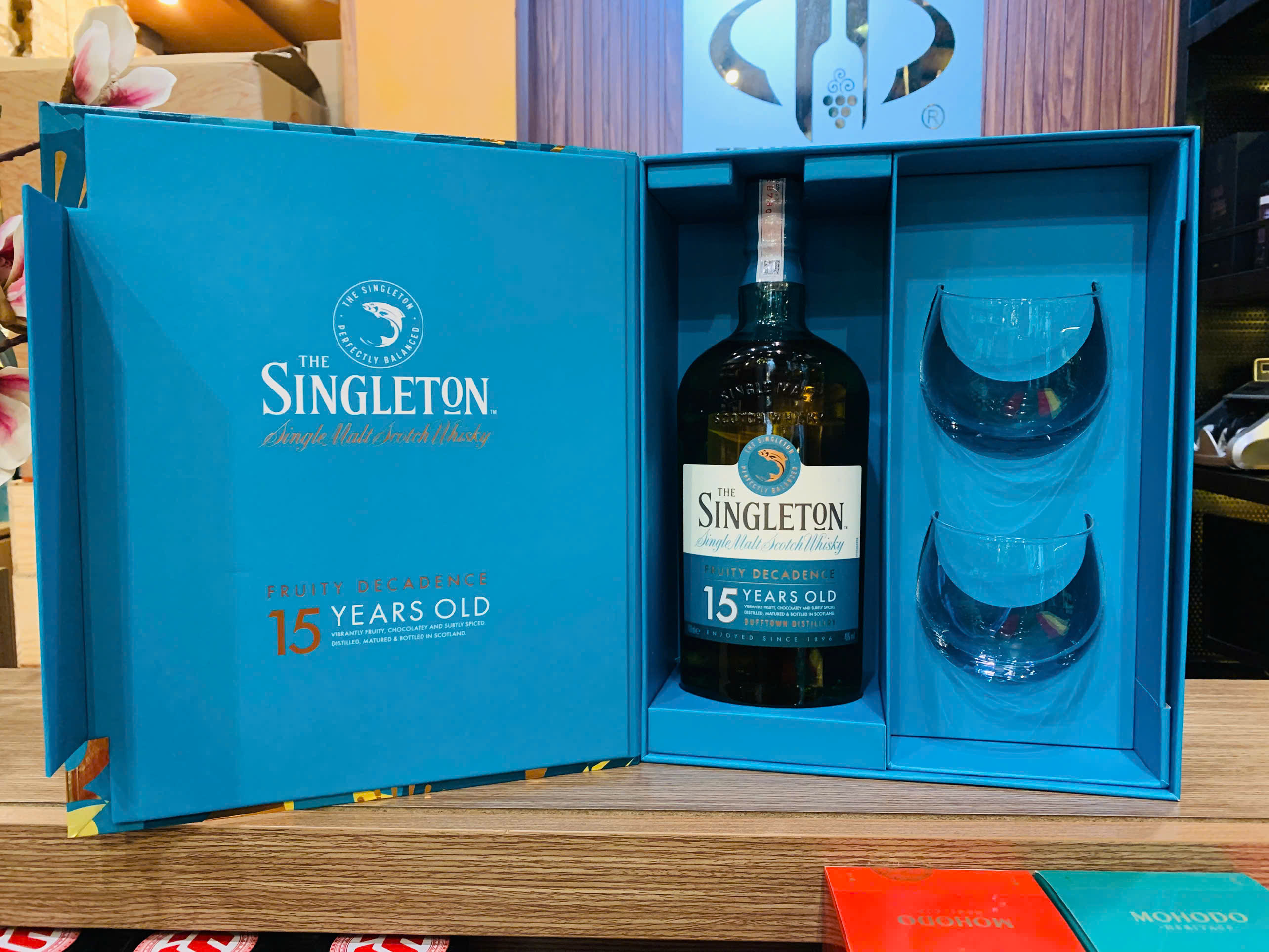 The Singleton 15 Years Old Single Malt Scotch Whisky (Hộp quà)